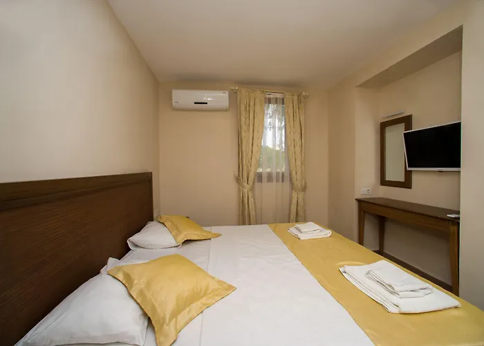 Hotel Le Jardin 2*
