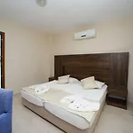 Le Jardin 2* בודרום